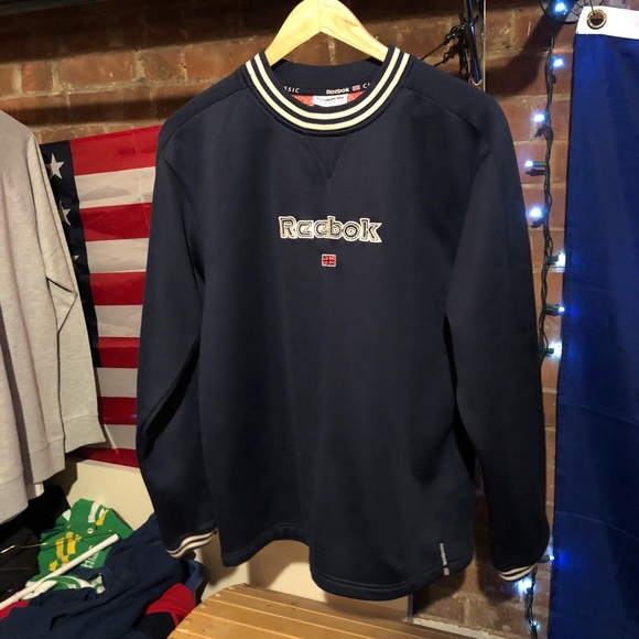 reebok classic crewneck